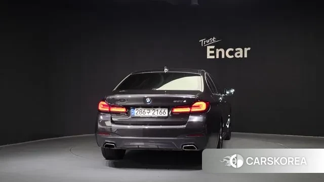 BMW 5 Series (G30) id 3778034 из Кореи 14