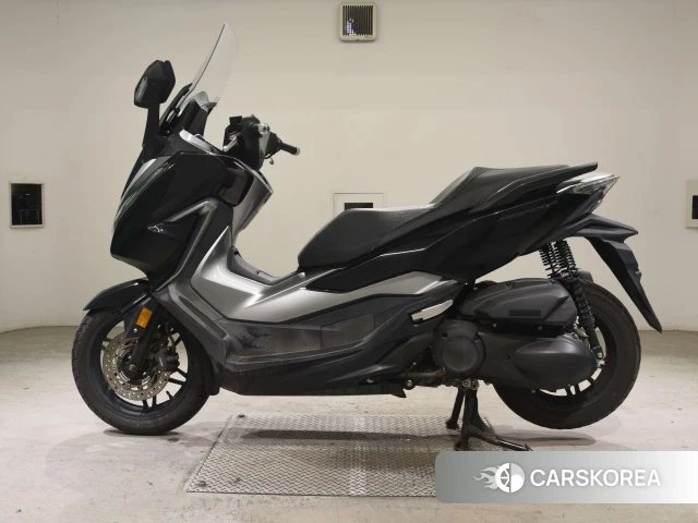 Проданный Honda FORZA 2018 из Японии, фото 2
