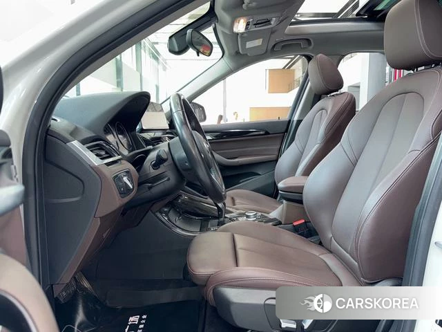 BMW X1 2021 Белый из Китая, фото 4