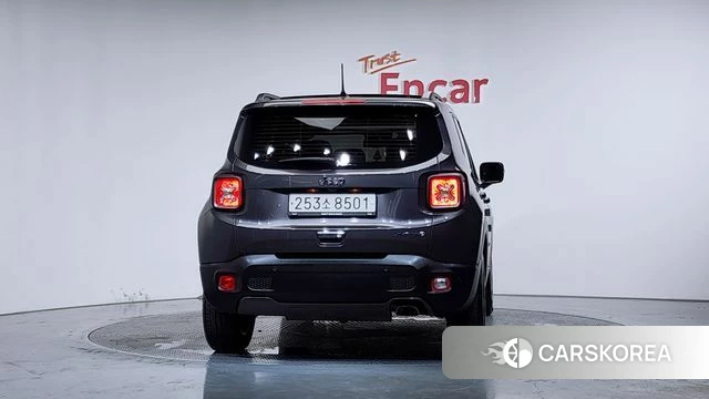Jeep Renegade id 4604999 из Кореи 30
