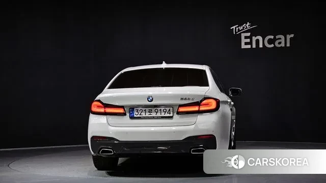 BMW 5 Series (G30) id 3685074 из Кореи 14