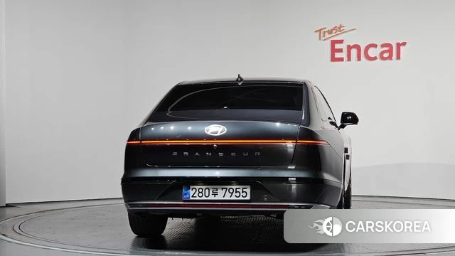 Hyundai Grandeur (GN7) id 4195044 из Кореи 14