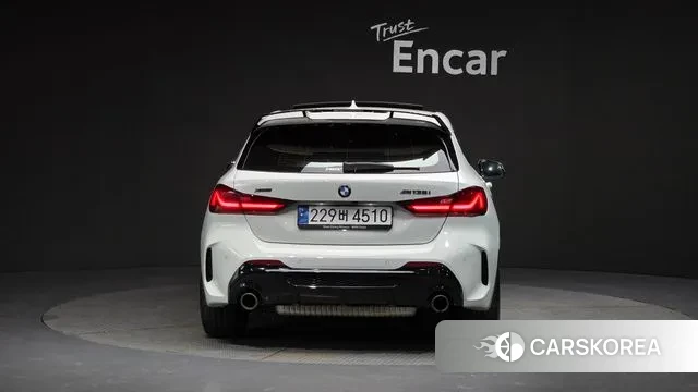 BMW 1 Series (F40) id 3007632 из Кореи 14