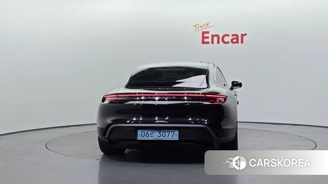 Porsche Taycan id 4487957 из Кореи 14