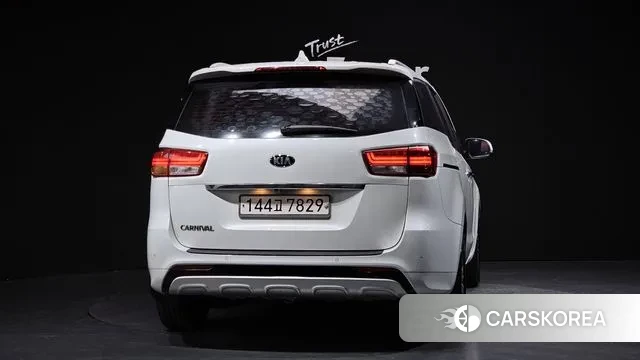 Kia All New Carnival id 3558093 из Кореи 14