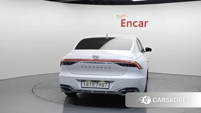 Hyundai The New Grandeur IG id 4195747 из Кореи 24