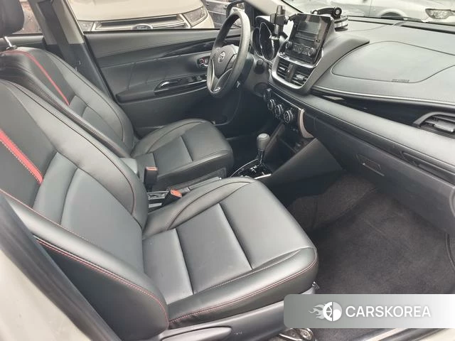 Toyota YARIS L Zhixuan 2022 Белый из Китая, фото 5