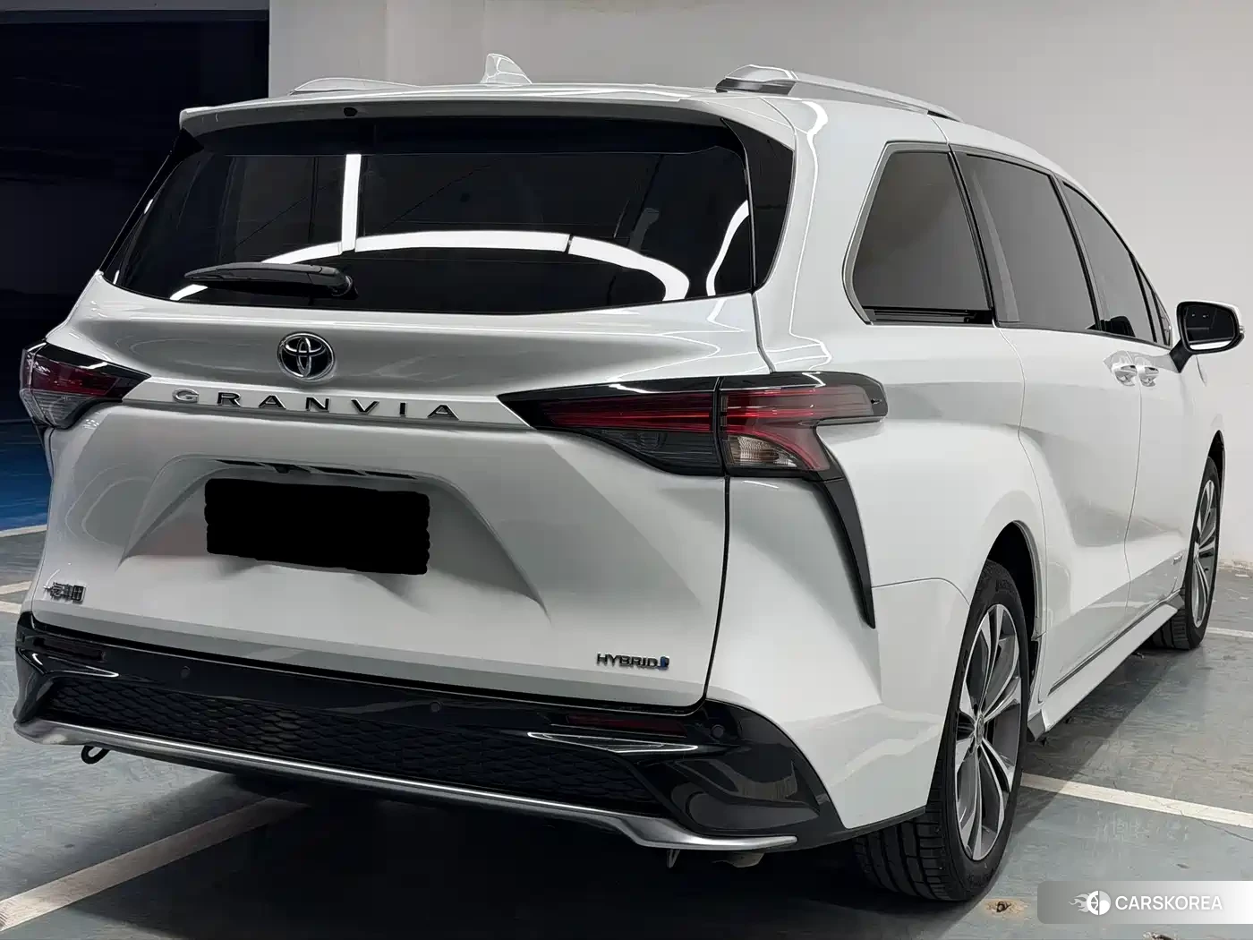 Toyota Granvia 2024 Белый из Китая, фото 4