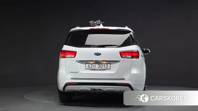 Kia All New Carnival id 3656858 из Кореи 14