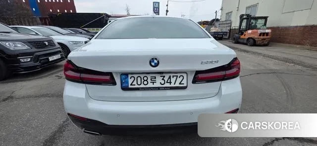 BMW 5 Series (G30) 2022 Белый из Кореи, фото 4