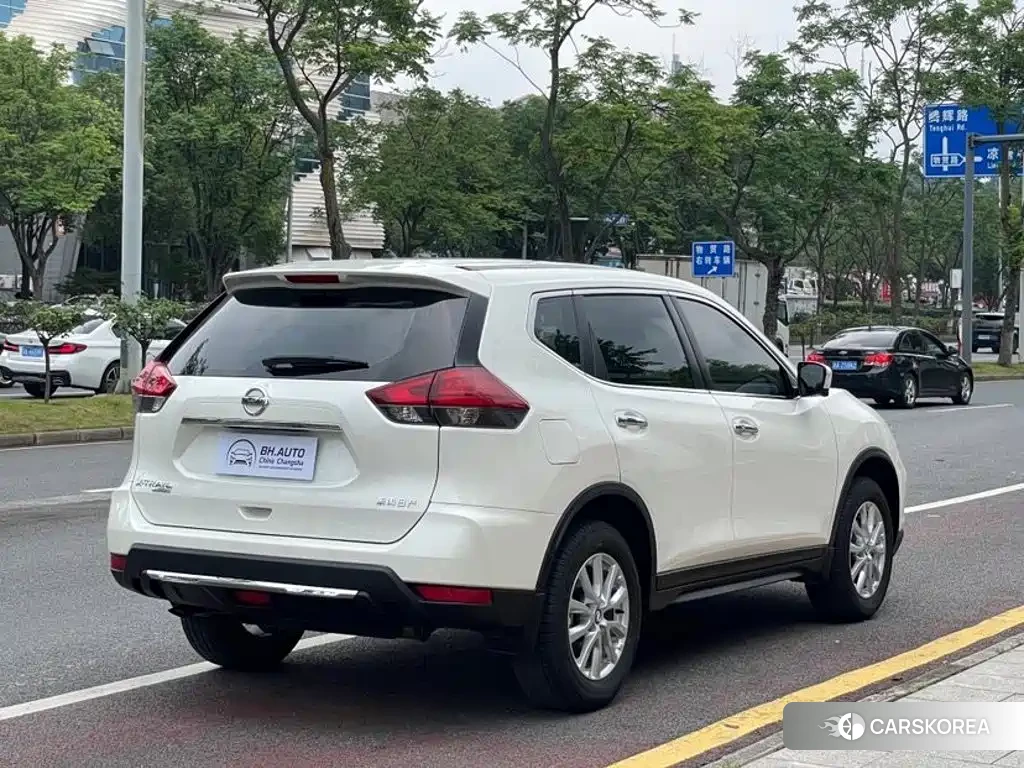 Nissan Qijun id 4654634 из Китая 13