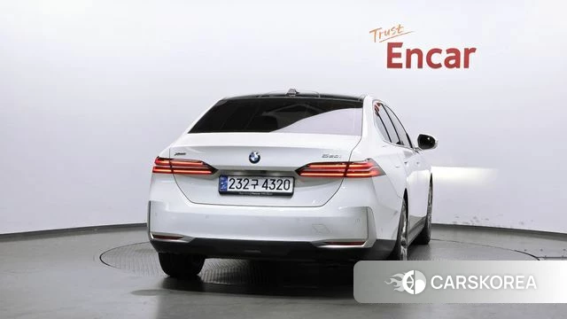 BMW 5 Series (G60) id 4706510 из Кореи 28