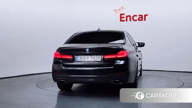 BMW 5 Series (G30) id 3513447 из Кореи 14