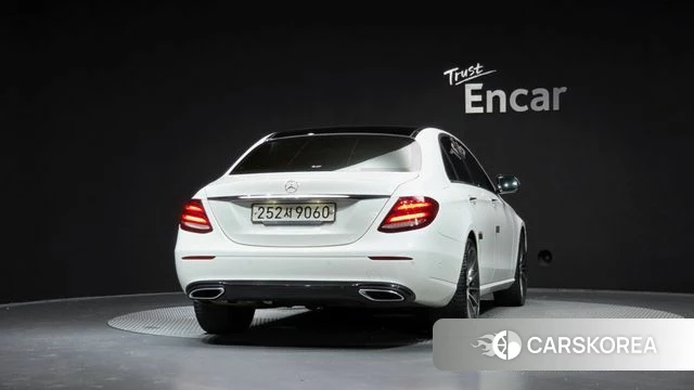 Mercedes-Benz E-Class W213 id 4594674 из Кореи 28