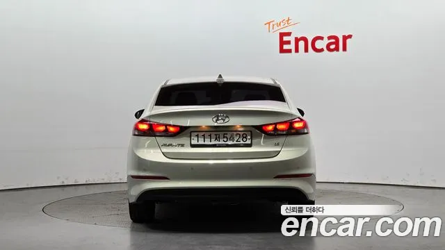 Hyundai Avante AD id 2213618 из Кореи 14