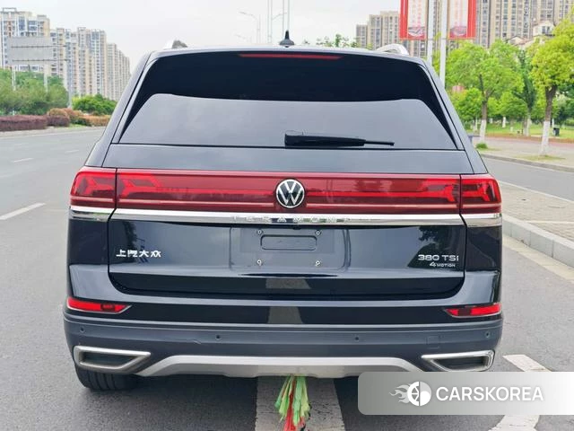 Volkswagen Tourang 2023 Черный из Китая, фото 4