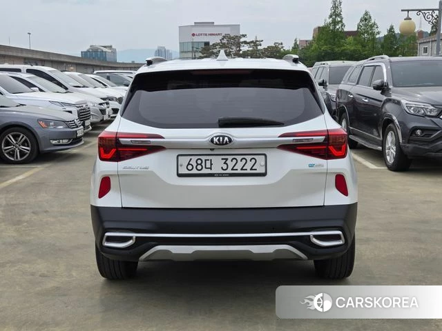 Kia Seltos id 4335485 из Кореи 14
