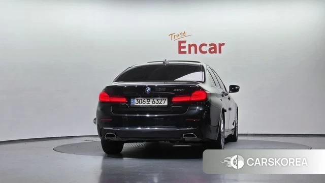 BMW 5 Series (G30) id 4303531 из Кореи 31