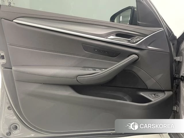BMW 5 series (imported) id 4257778 из Китая 17