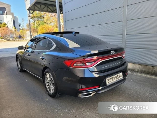 Hyundai Grandeur IG id 3368636 из Кореи 14