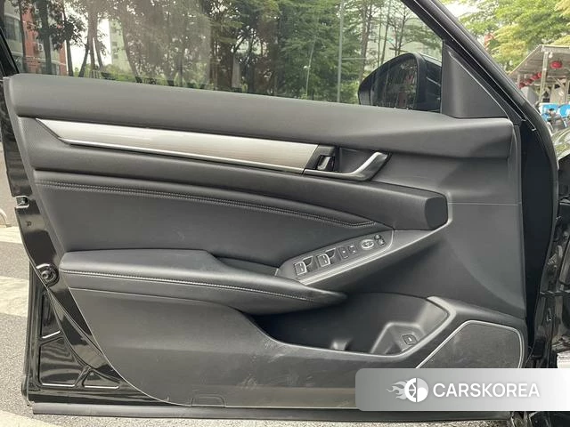 Honda Accord id 4297818 из Китая 11