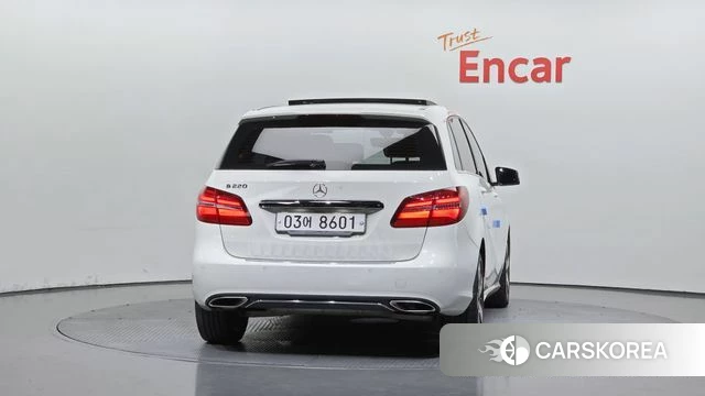 Mercedes-Benz B-Class W246 id 4496991 из Кореи 24