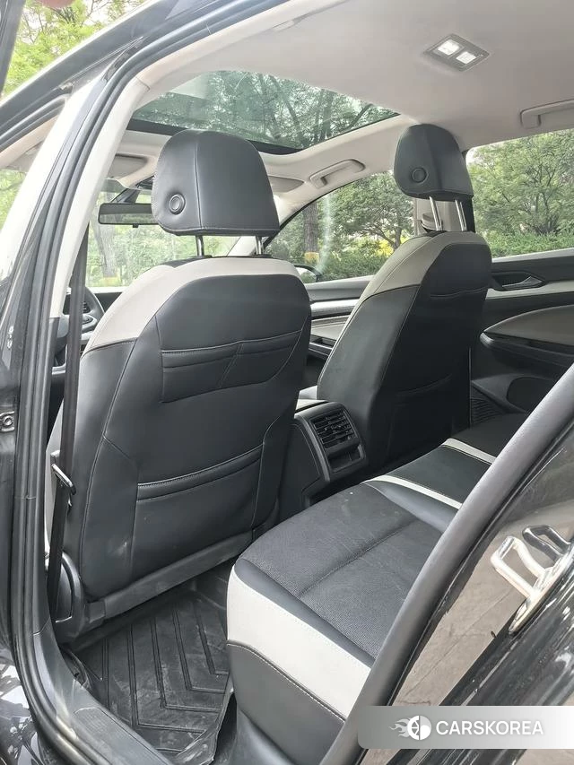 Volkswagen Golf 2023 Черный из Китая, фото 4