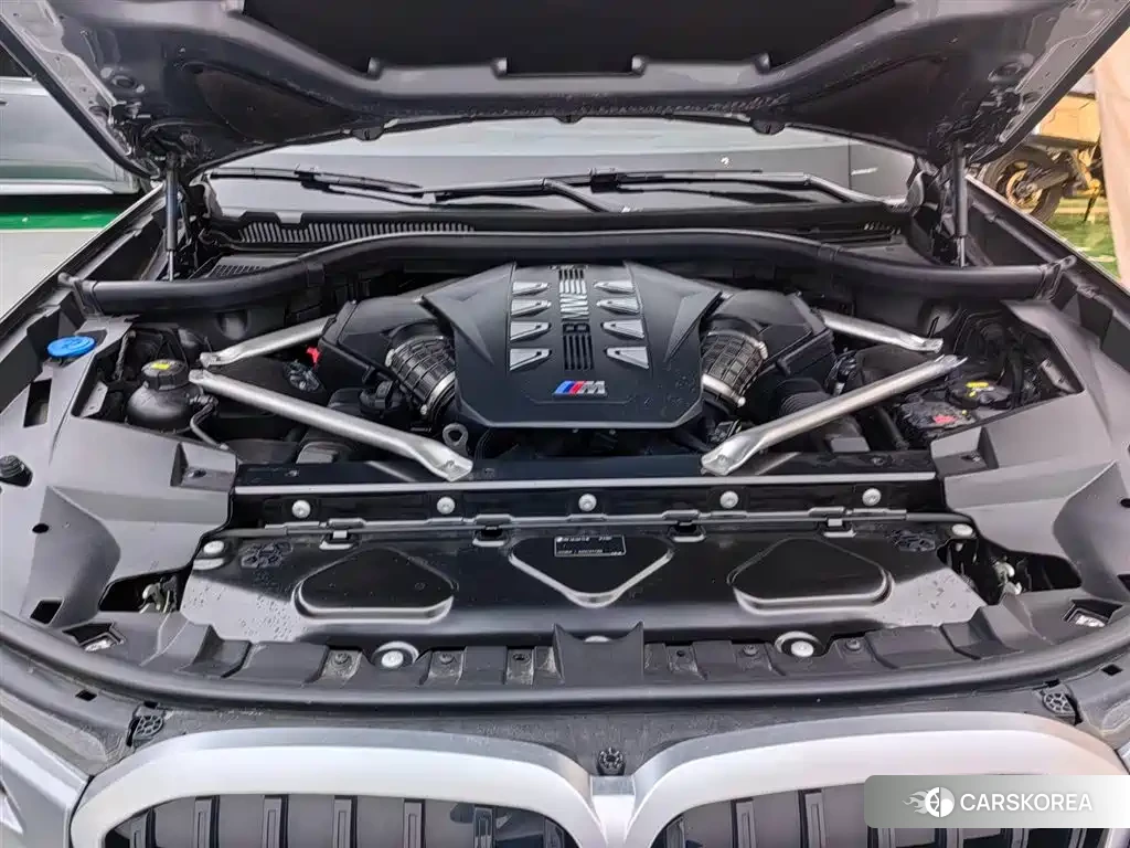 BMW X7 M60i id 4548235 из Китая 12