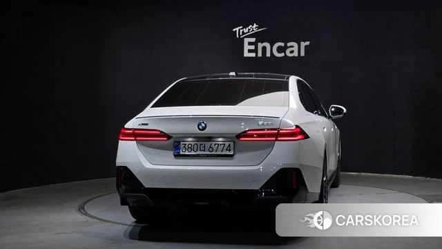 BMW 5 Series (G60) id 4634921 из Кореи 25