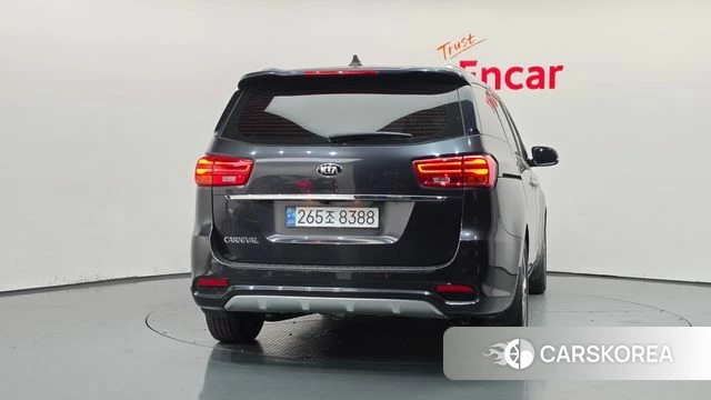 Kia The New Carnival id 4785365 из Кореи 25