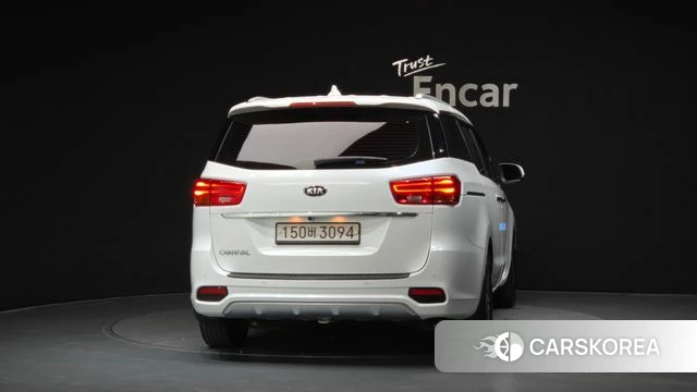 Kia The New Carnival id 4900518 из Кореи 25