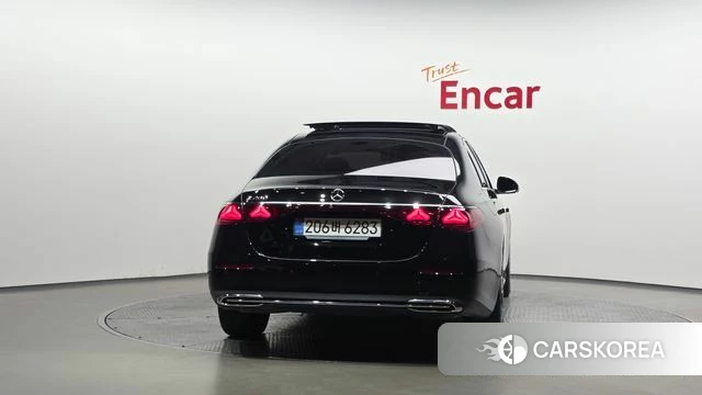 Mercedes-Benz E-Class W214 id 4630035 из Кореи 31