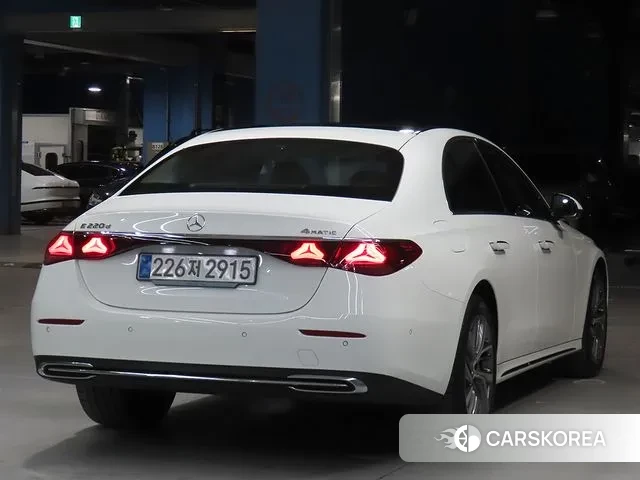 Mercedes-Benz E-Class W214 id 3467041 из Кореи 14