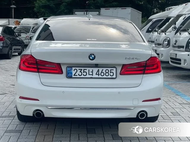 BMW 5 Series (G30) id 3018154 из Кореи 14