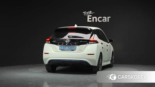 Nissan Leaf (ZE1) id 4595695 из Кореи 27