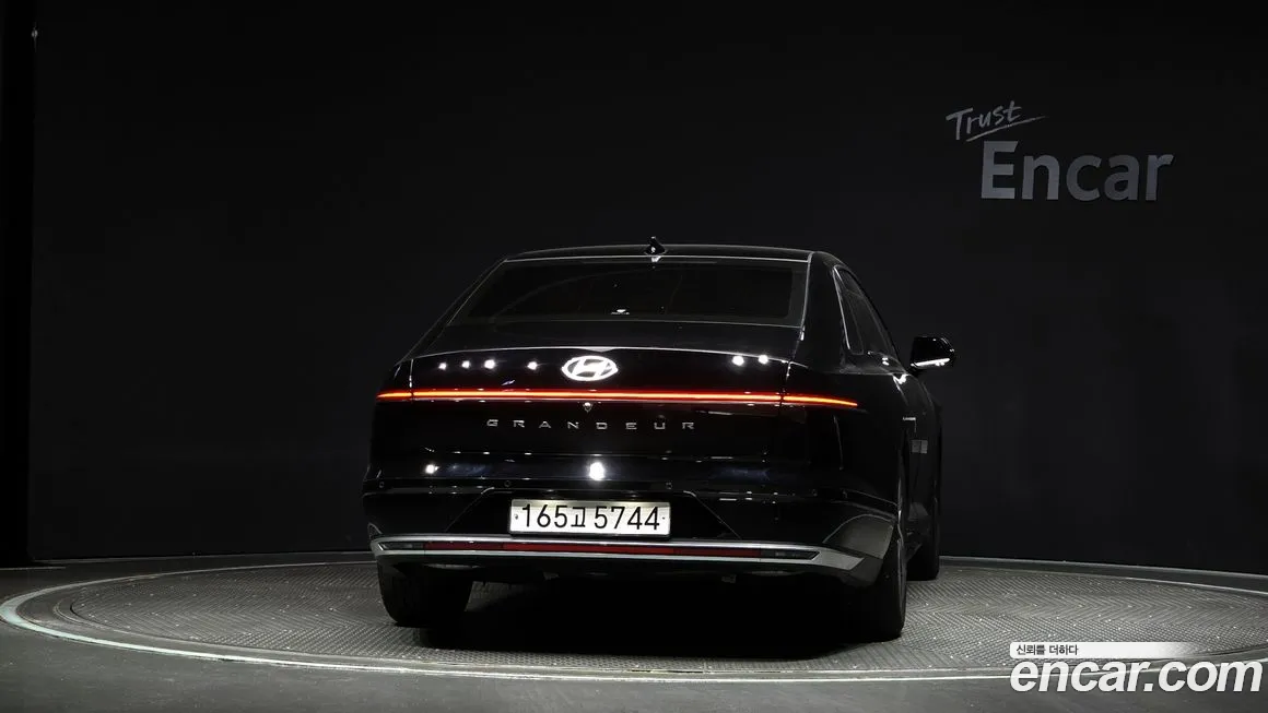 Hyundai Grandeur (GN7) id 1897328 из Кореи 14
