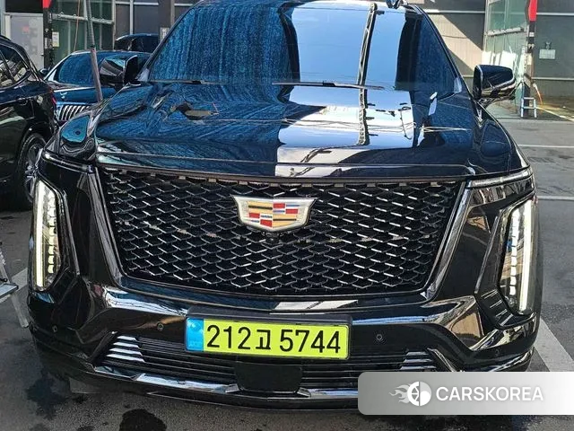 Cadillac Escalade 5th Generation 2025 Черный из Кореи, фото 4