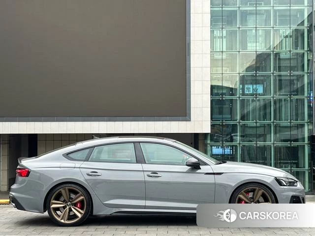 Audi RS 5 id 4265965 из Китая 7