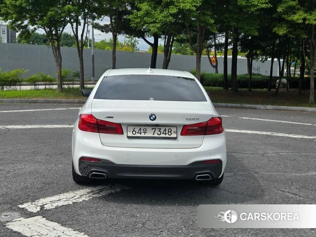 BMW 5 Series (G30) id 4637992 из Кореи 14