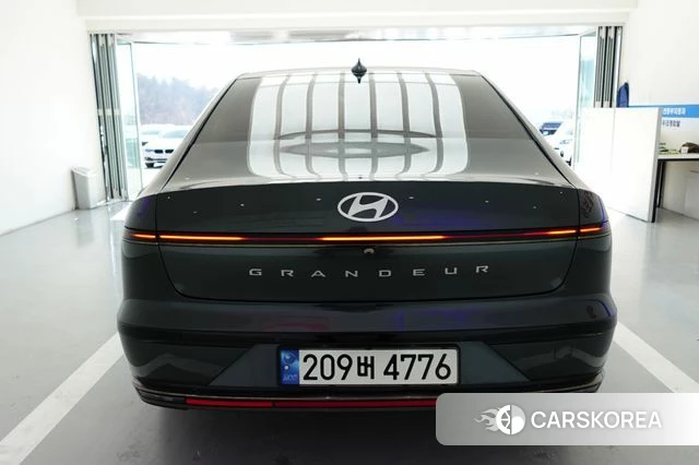 Hyundai Grandeur (GN7) id 3964295 из Кореи 14