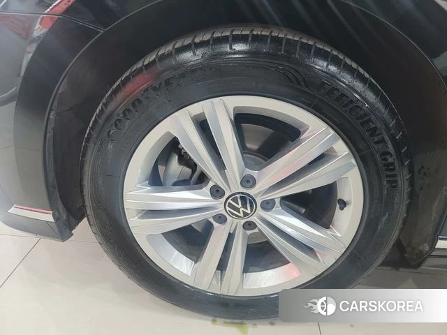 Volkswagen Magotan id 4271612 из Китая 12