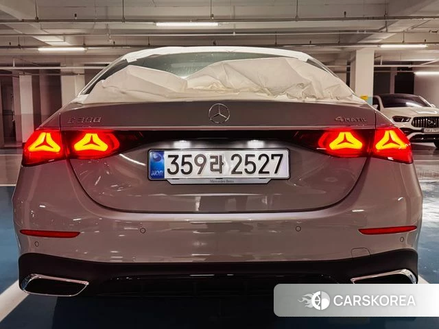 Mercedes-Benz E-Class W214 2026 Светло-серебряный цвет из Кореи, фото 4