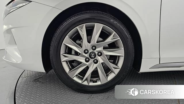 Hyundai The New Grandeur IG Hybrid id 4651707 из Кореи 26