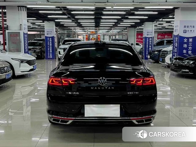 Volkswagen Magotan 2024 Черный из Китая, фото 4