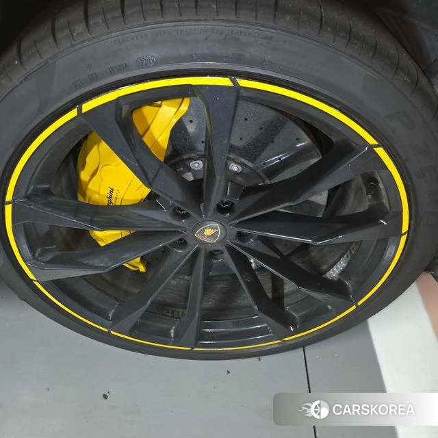 Lamborghini Urus 2022 Желтый из Кореи, фото 6