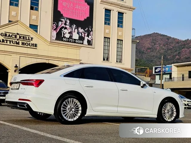 Audi A6 (C8) id 3488799 из Кореи 13