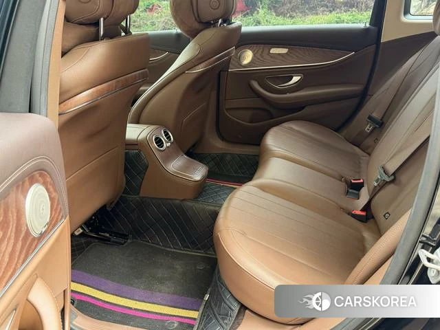 Mercedes-Benz E-class 2022 Черный из Китая, фото 4
