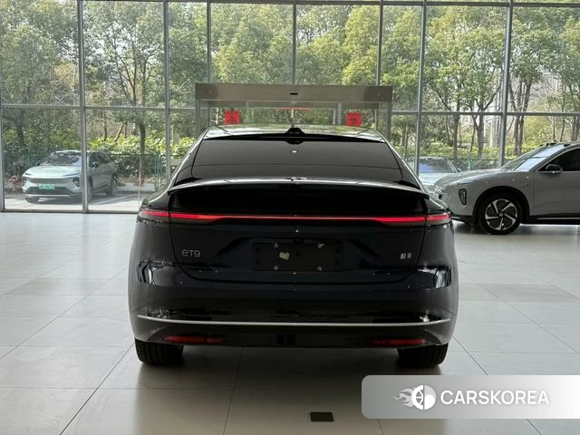 Weilai ET9 2025 Синий из Китая, фото 5