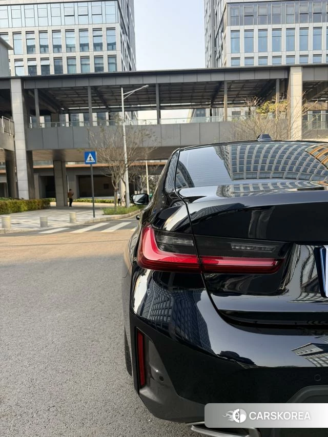 BMW 3 series id 4182661 из Китая 10