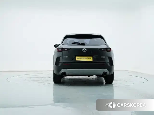 Mazda CX-50 2024 Silver/gray из Китая, фото 4